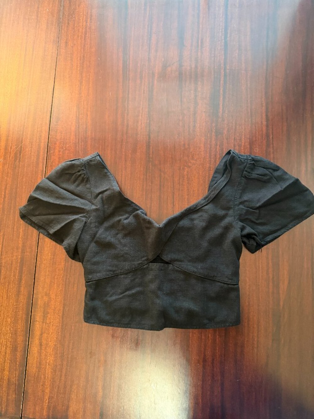 Bleu Rain Black Linen Blend Twist Front Keyhole Crop Top M